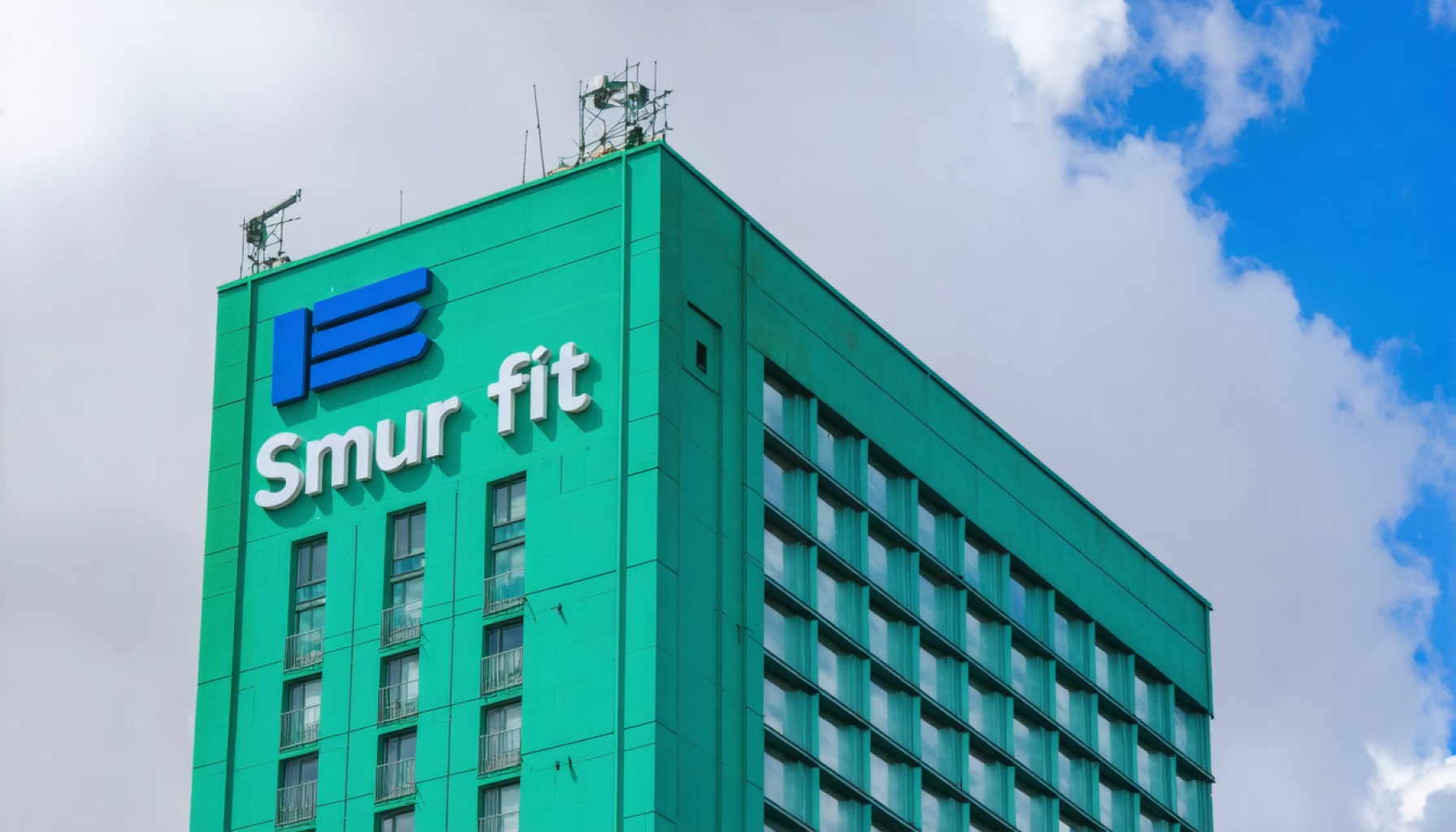 The Hidden Risks Behind Smurfit Westrock’s Earnings Drop